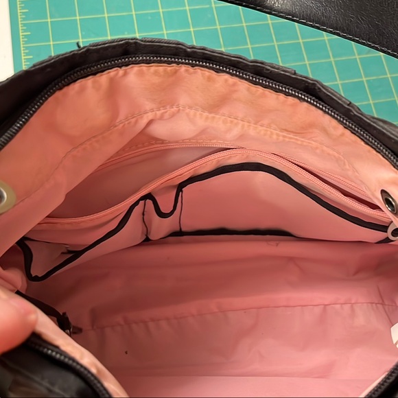 Sleek Mosey Black Crossbody and Shoulder Bag - Picture 14 of 15